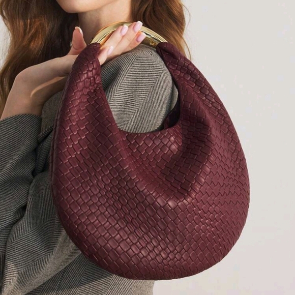FASHIONABLE STREETWEAR PLAIN TEXTURE CRESCENT HANDBAG FOR WOMEN - Picture 1 of 4
